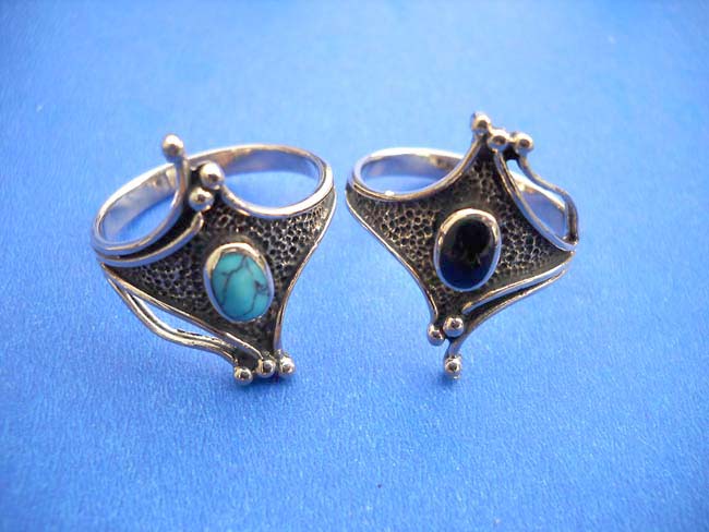 Bronze ring with lady bug design