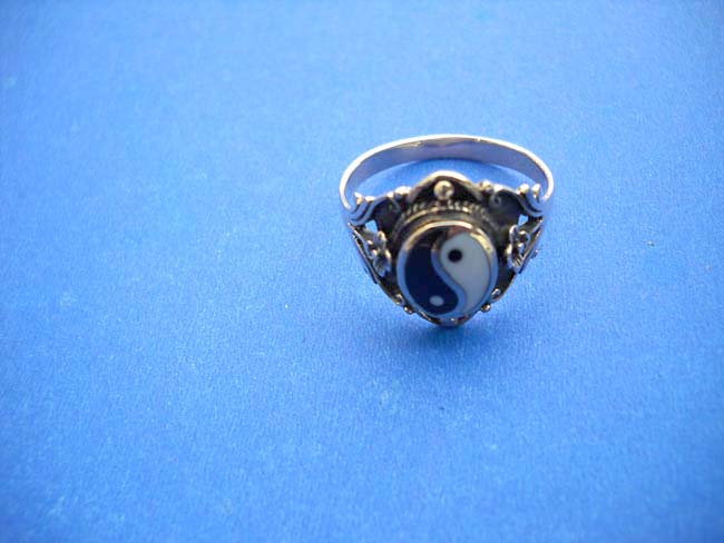 Yin Yang bronze ring
