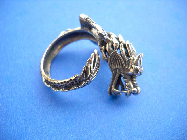 Angry dragon bronze ring