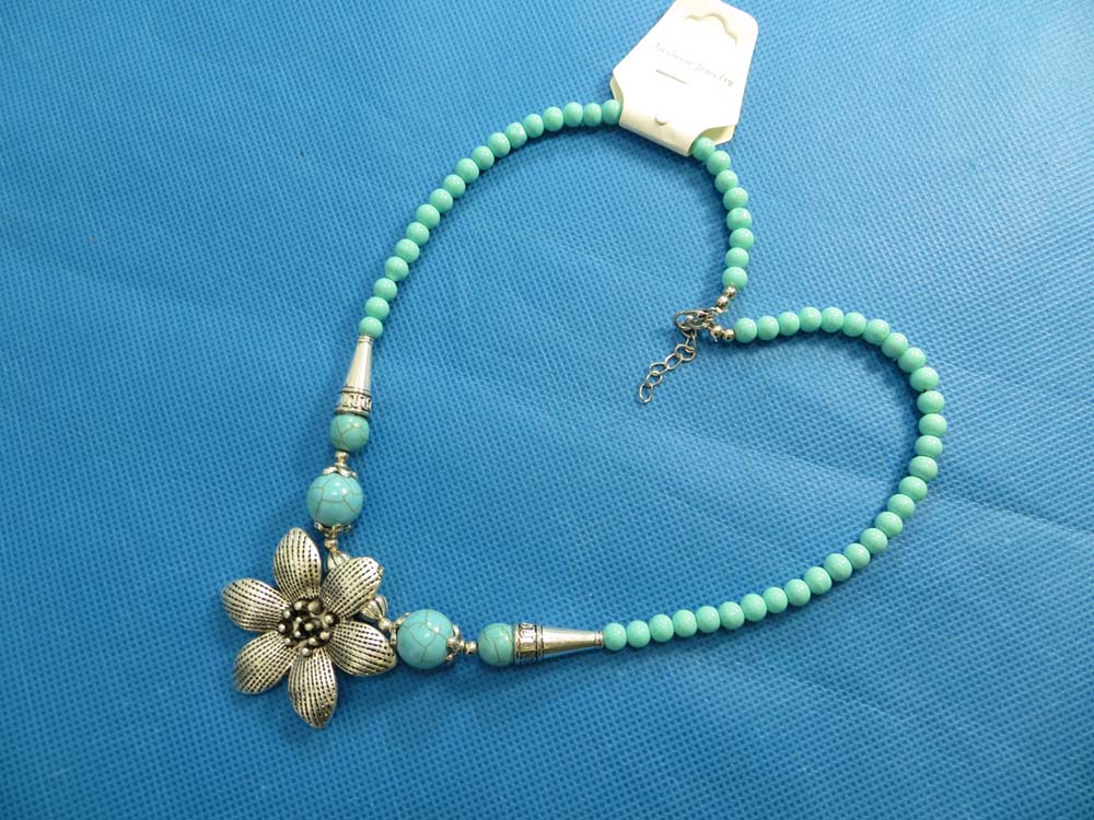 turquoise-necklace-75d