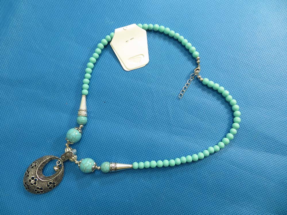 turquoise-necklace-75f