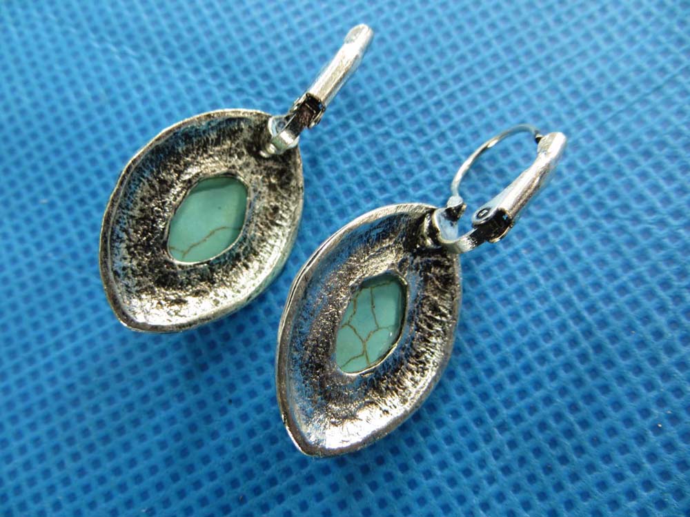 turquoiseearring-95d