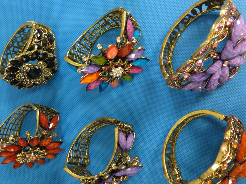 vintage-bangle-72g