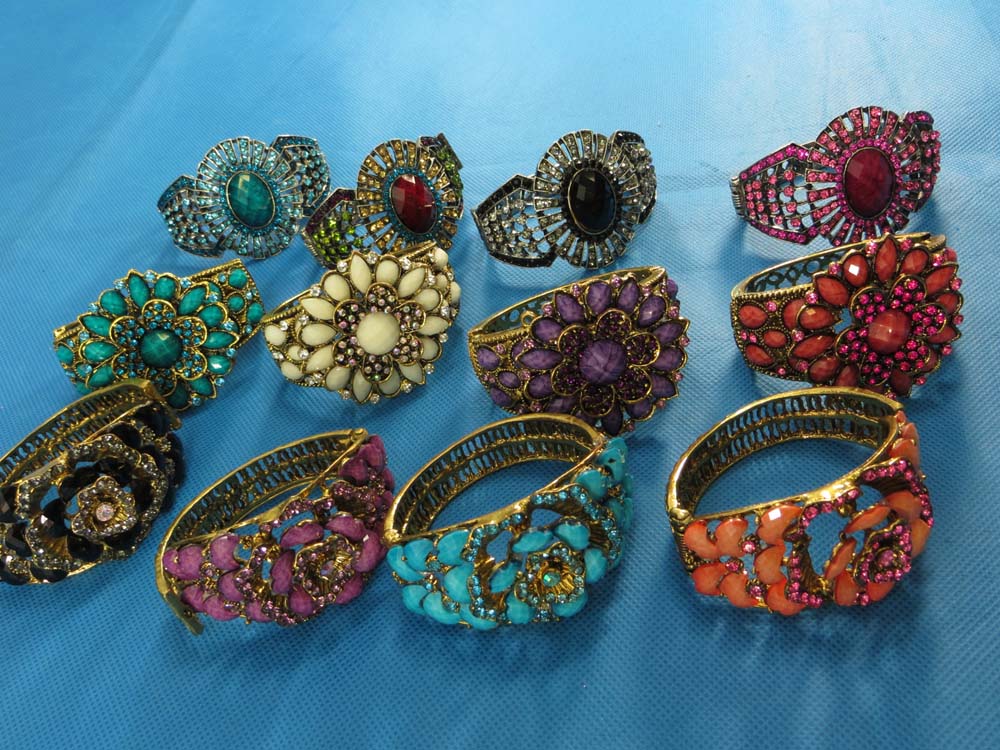 vintage-bangle-72i