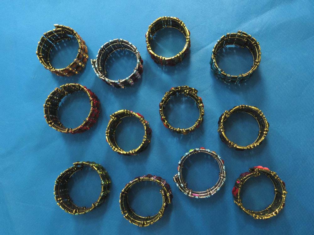 vintage-bangle-74g