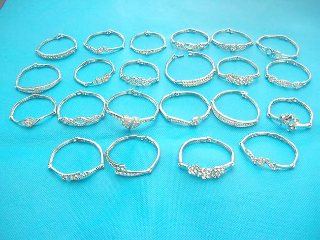 cubic-zirconia-bangles-8a