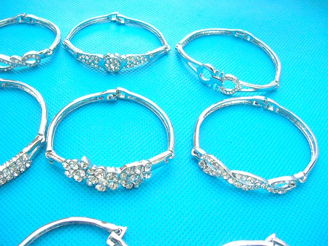 cubic-zirconia-bangles-8d