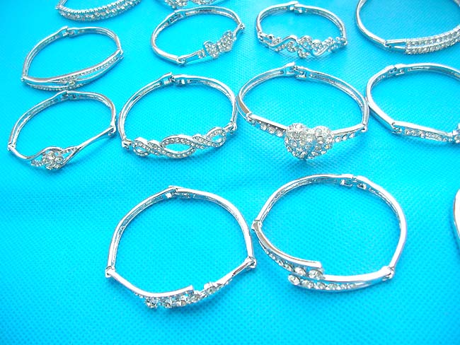 cubic-zirconia-bangles-8f