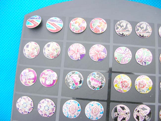 enamel-studs-earrings-1c