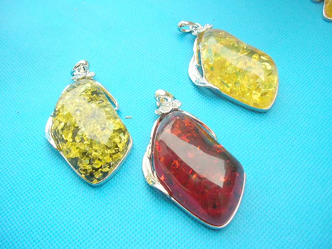 faux-amber-pendant-2