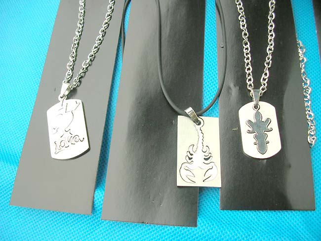 stainless-steel-necklace-8e