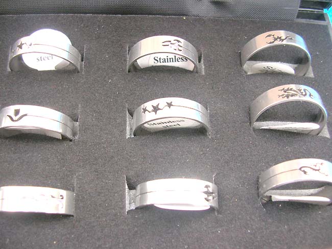 stainless-steel-ring-09m5