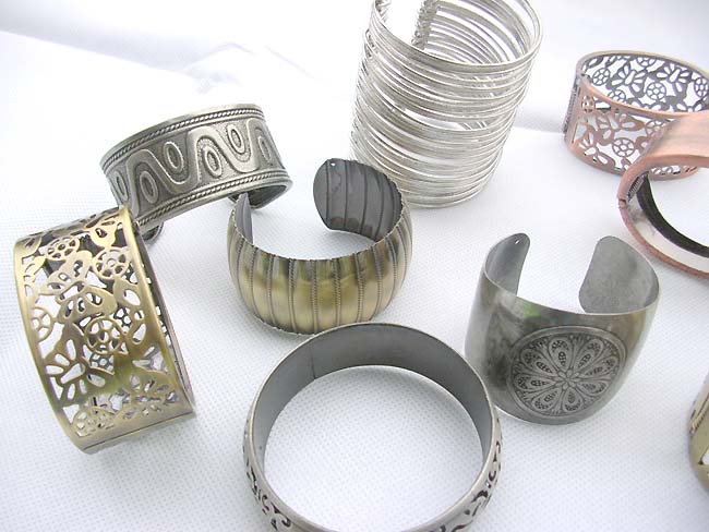 wide-bangle-cuffs-mix-1b