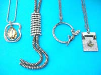 costume-necklaces-long-chains-8c