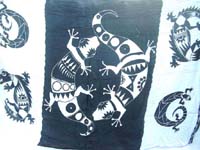 black and white large gecko sarong
