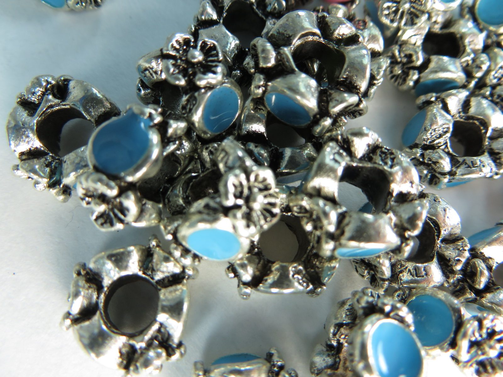 bead15blueenamelf