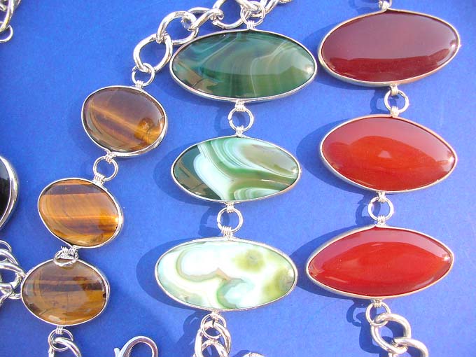 gemstone-bracelet-8i
