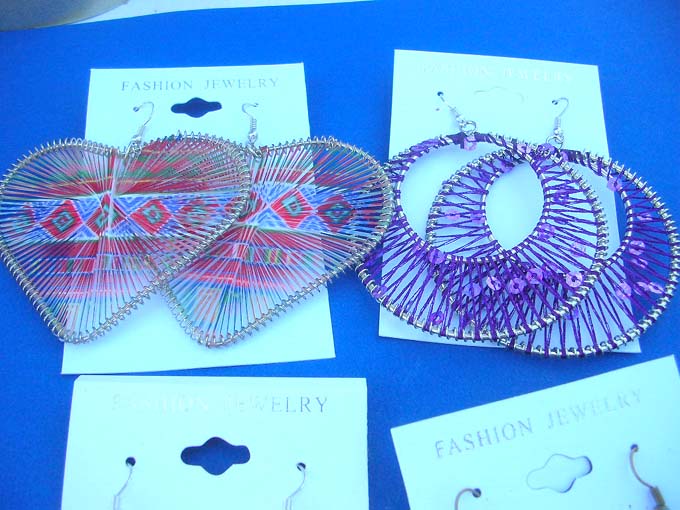 hand-crafted-thread-earrings-8e