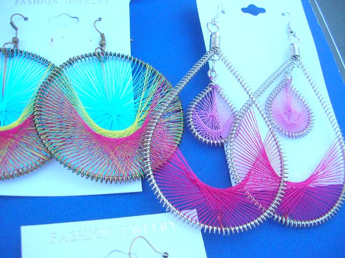hand-crafted-thread-earrings-8h