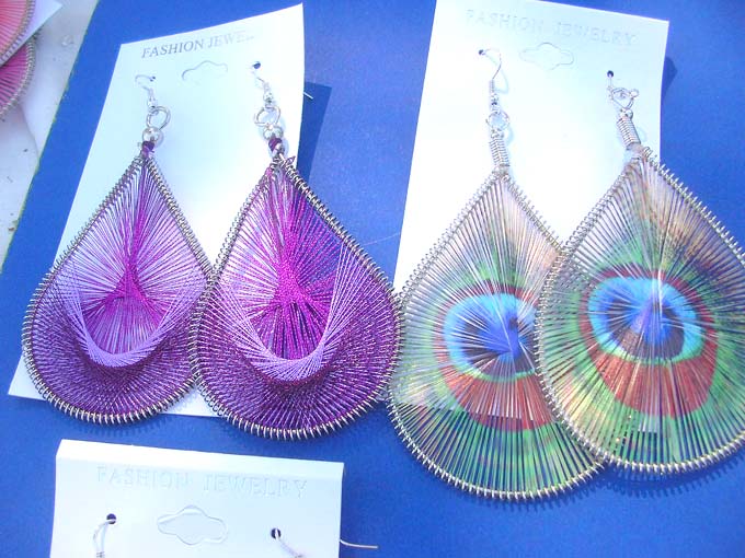 hand-crafted-thread-earrings-8k