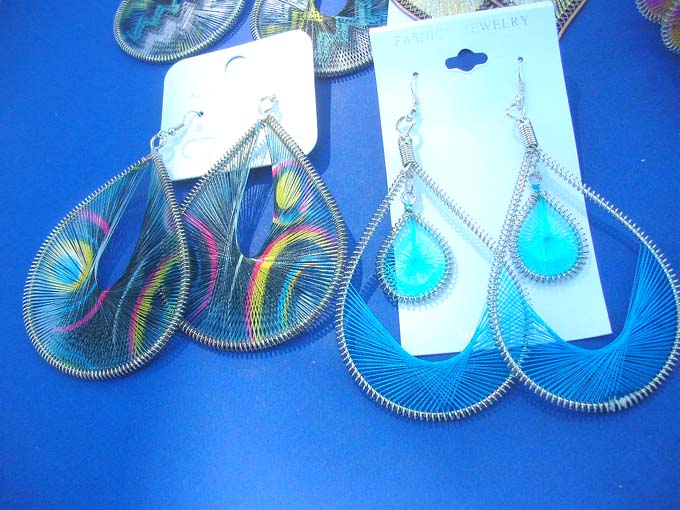 hand-crafted-thread-earrings-8m