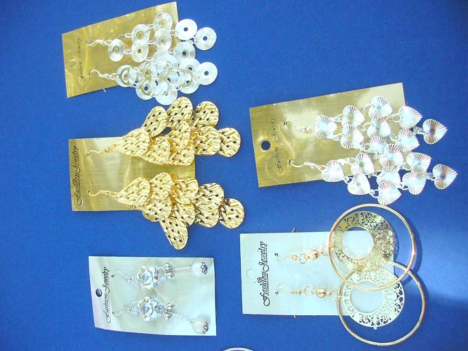 hook-earrings-8c