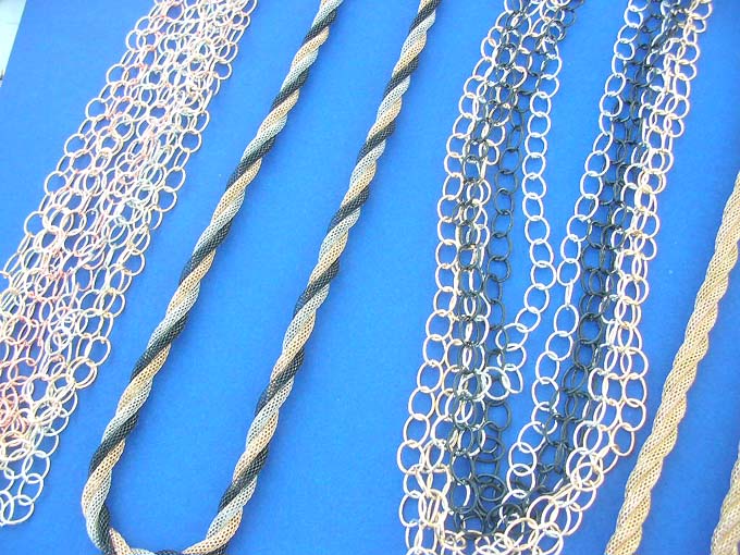 long-bold-necklace-1b