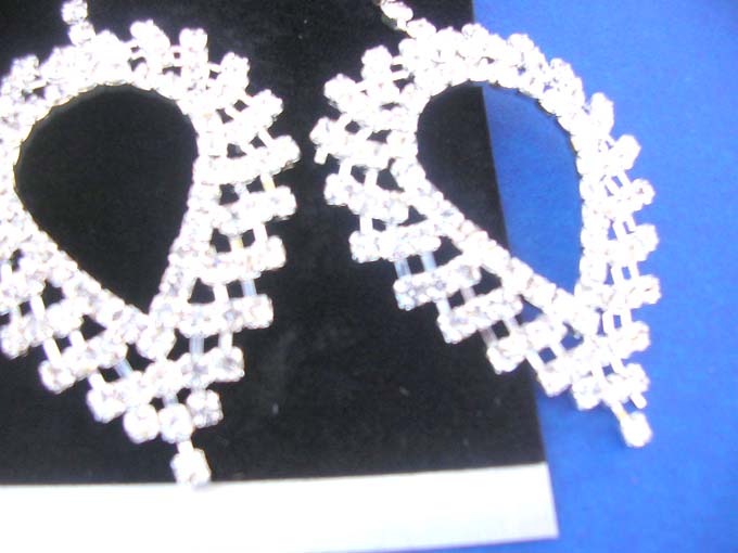 rhinestone-dangle-studs-earrings-1f