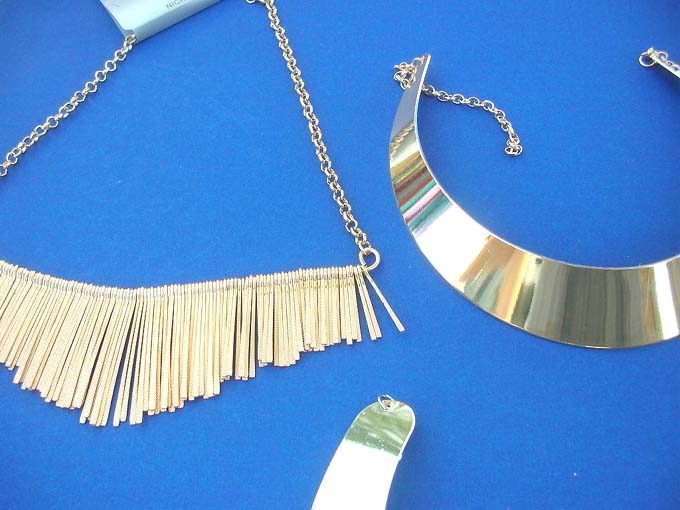 roman-design-neck-cuff-chokers-1c