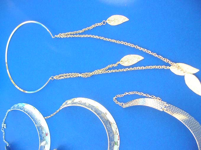 roman-design-neck-cuff-chokers-1f