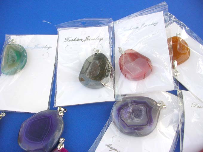 semi-precious-rock-pendant-2b-rough-cut