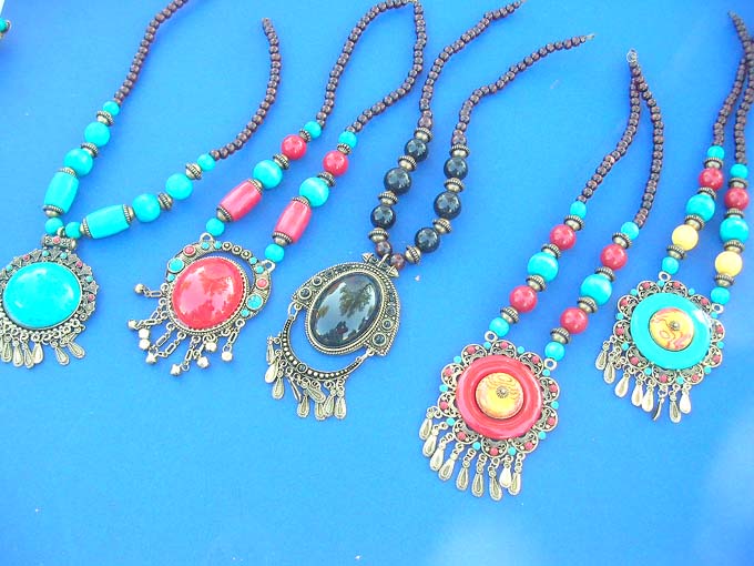 tibetan-necklaces-8a