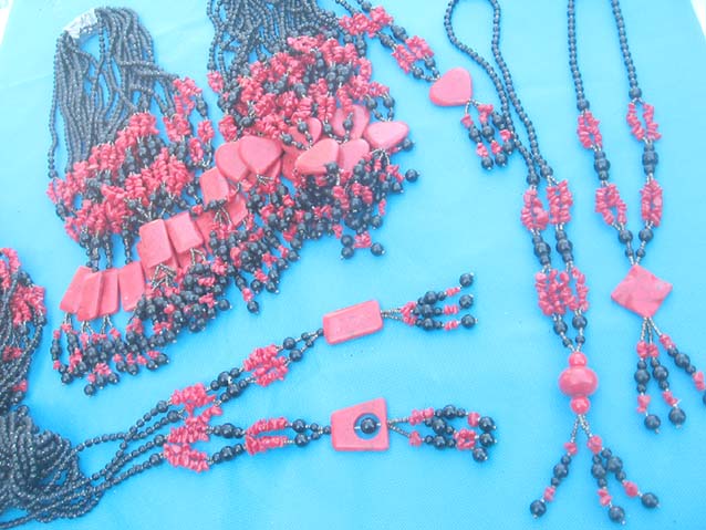 red-gemstone-long-necklace-510