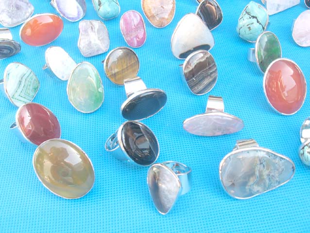 whole-gemstone-ring-512