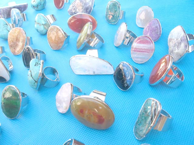 whole-gemstone-ring-512m1