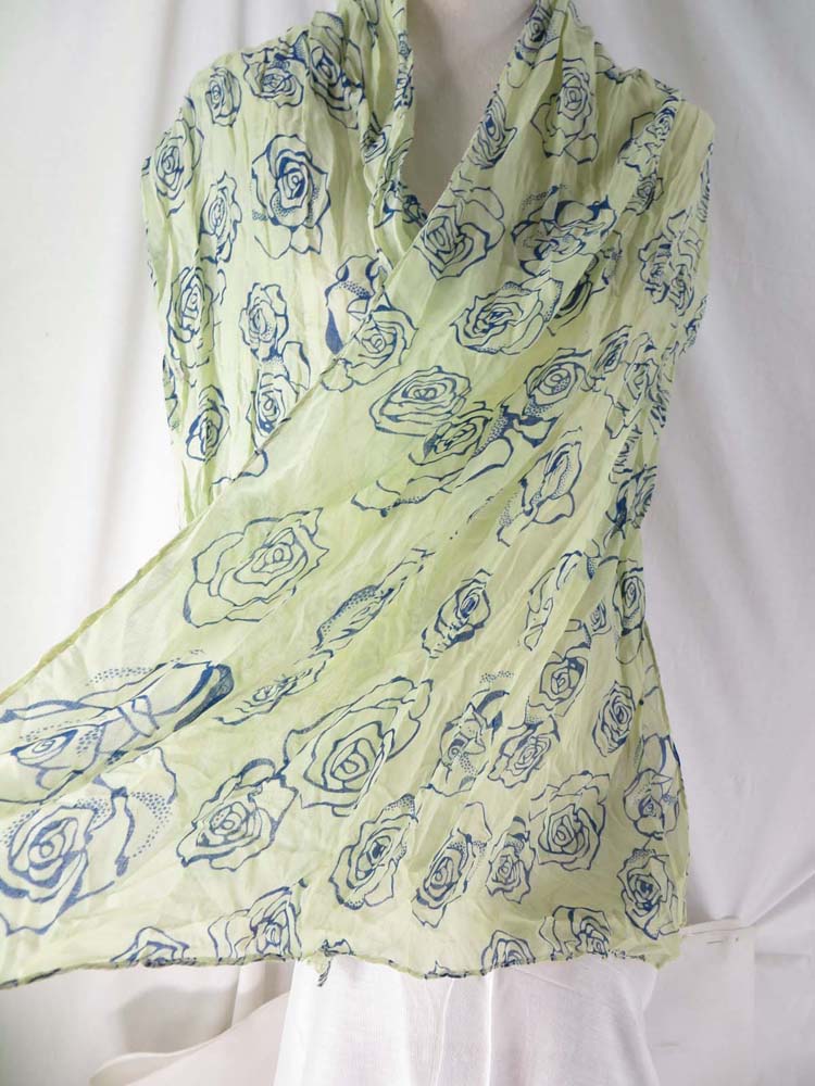 scarf-u329k