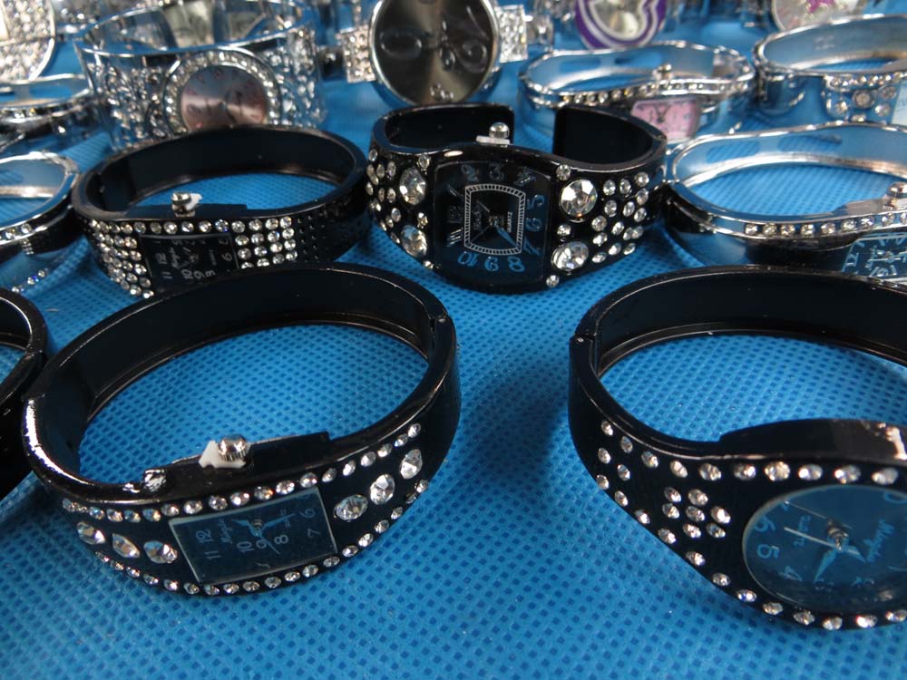 watch-93c
