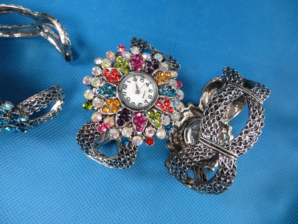 watch-vintage-6k