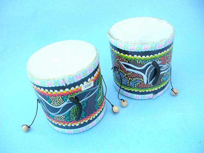 painting-prayer-drums 