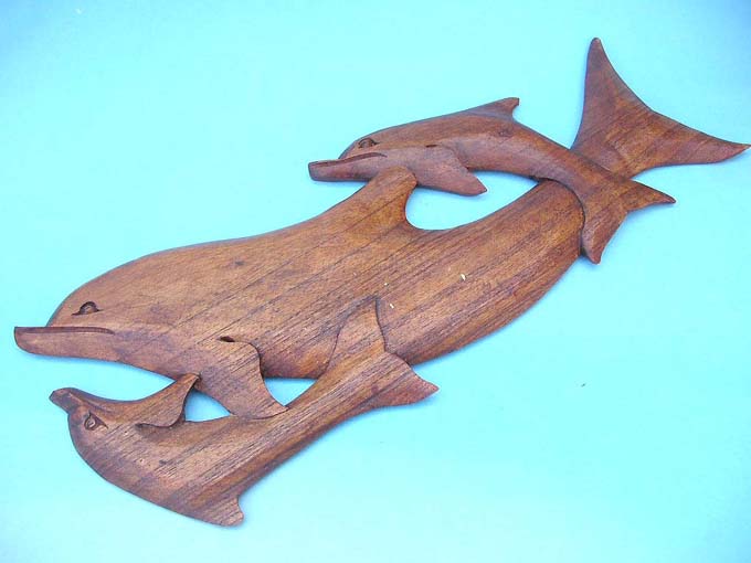 wall-plaque-triple-dolphin