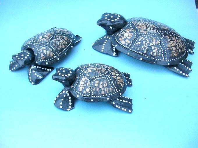 wood-carving-turtle-set