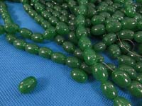 green-glass-bead-string-1b