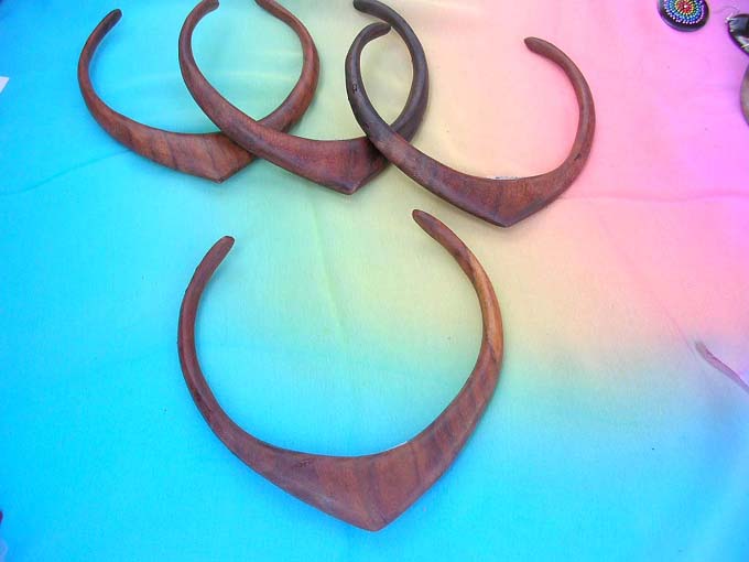 bali-wooden-neckcuff