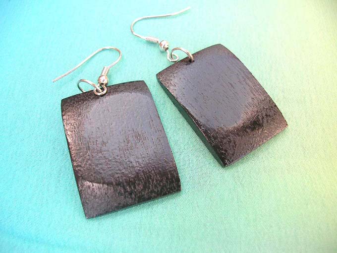 blackpaint-bali-wood-earrings-805