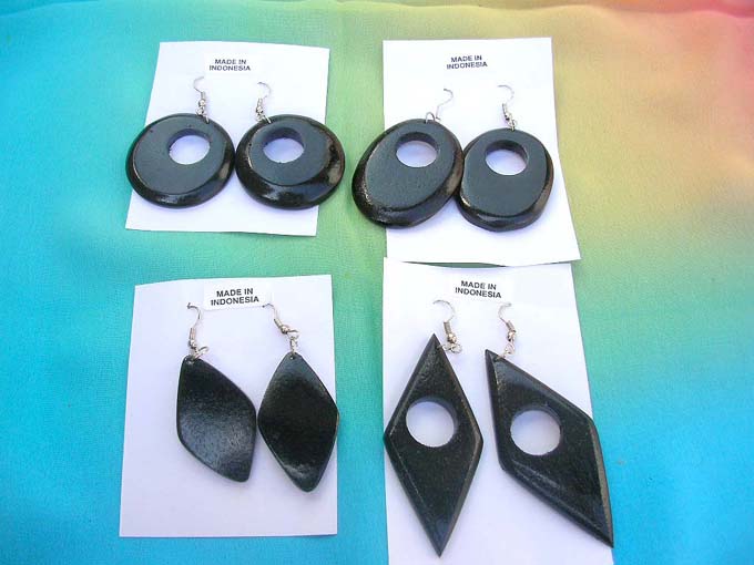 blackpaint-bali-wood-earrings-mix