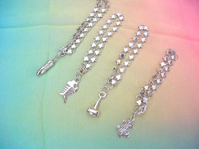 bracelets-with-charm