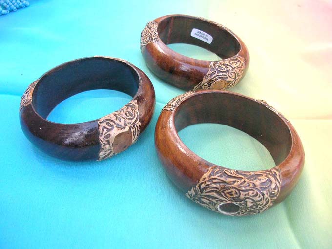 resin-wooden-bangles-101
