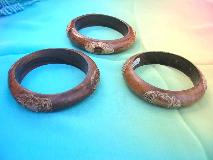 resin-wooden-bangles-102