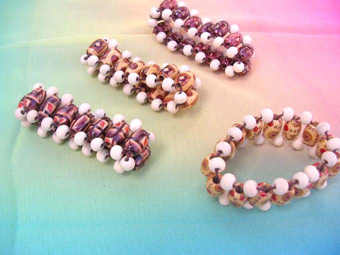 wood-beaded-bracelets-001