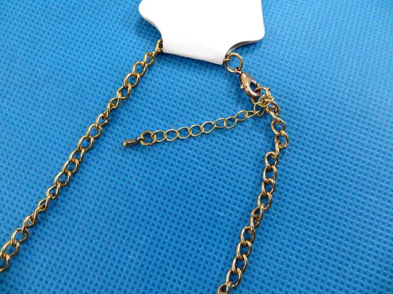 bib-necklaces-gold-tone-1g